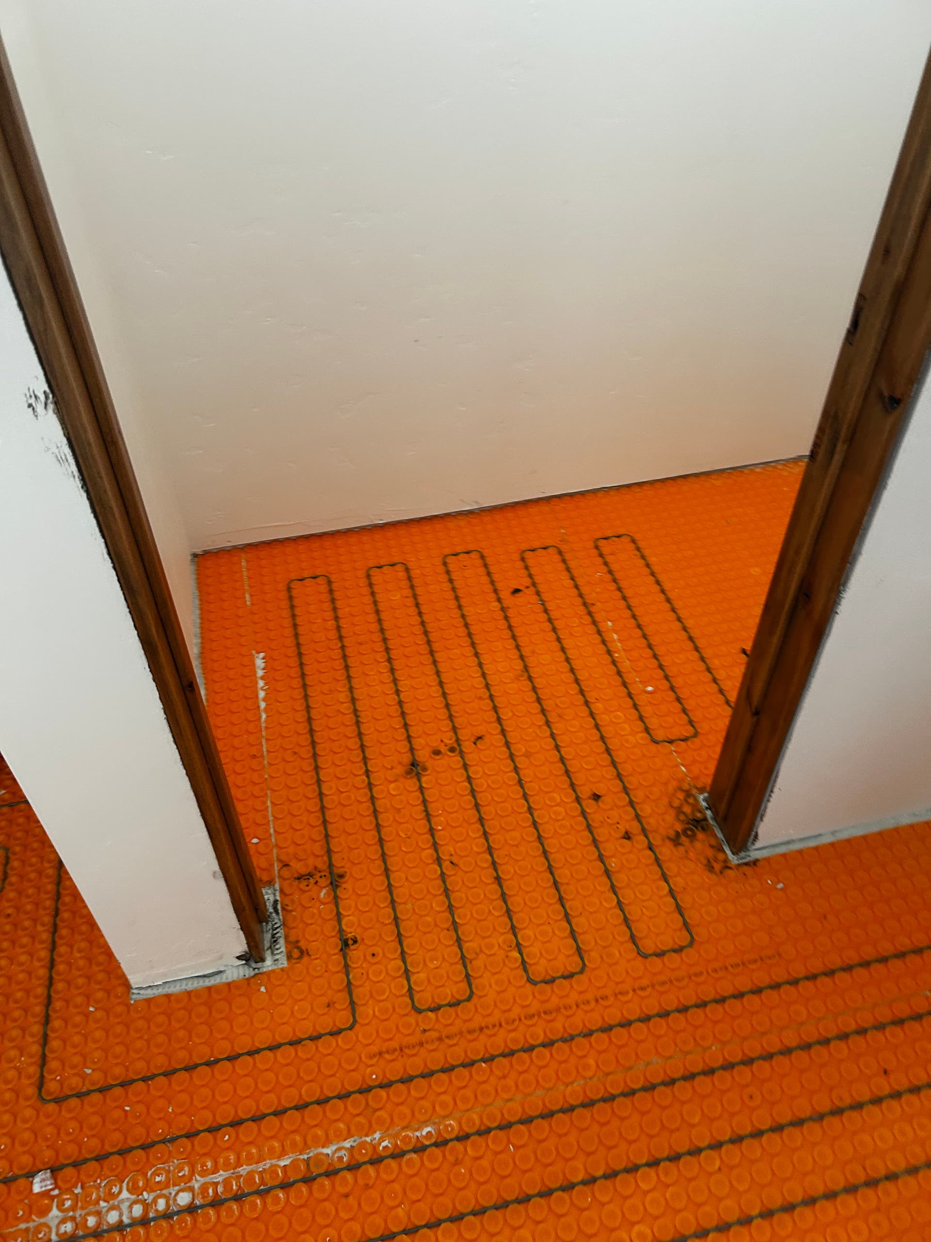 Gallery photos for Master Bath Remodel With Heated Floors and Custom Tile Shower: Image #4