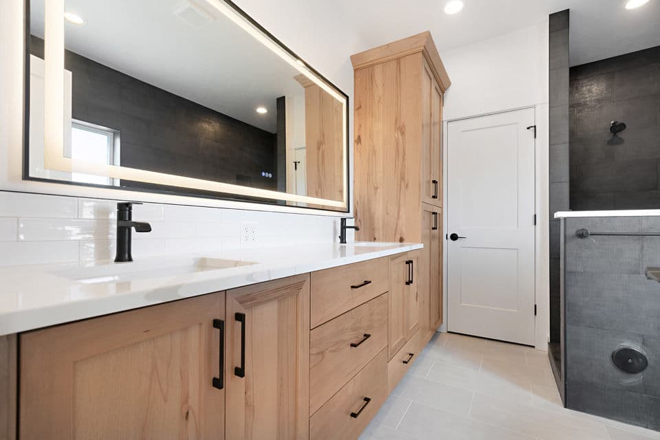 Modern Bathroom Designs with Functional Elegance image