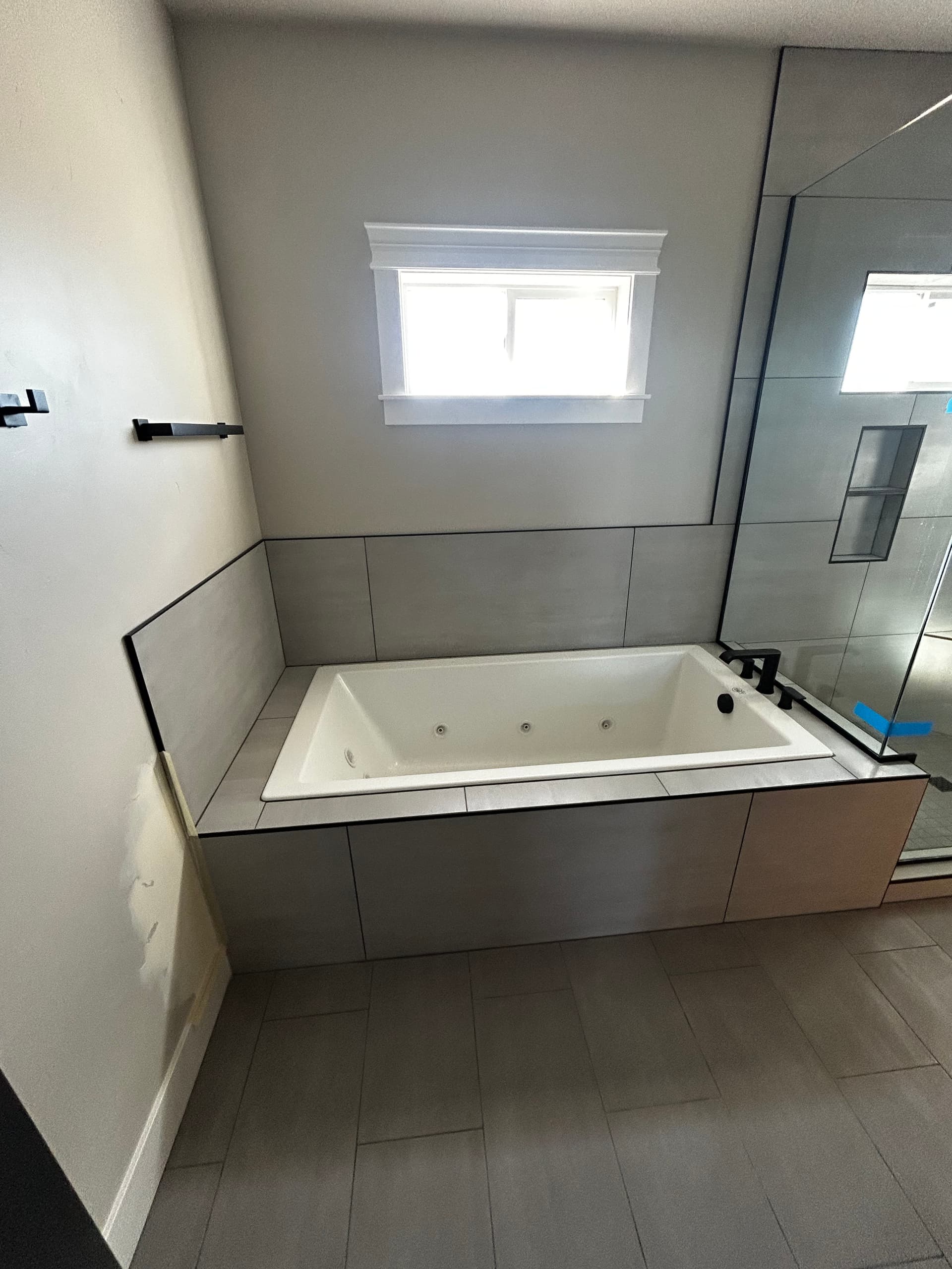 Gallery photos for Modern Bathroom Upgrade in Fruitland Idaho: Image #2