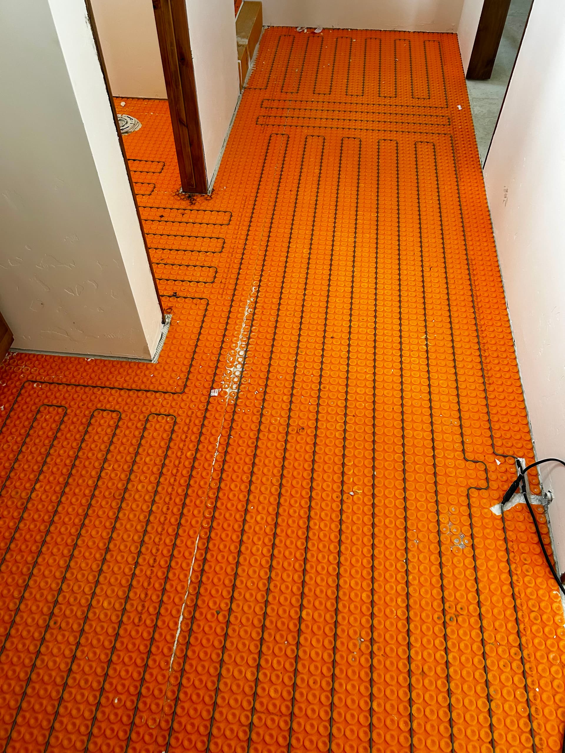 Gallery photos for Master Bath Remodel With Heated Floors and Custom Tile Shower: Image #3