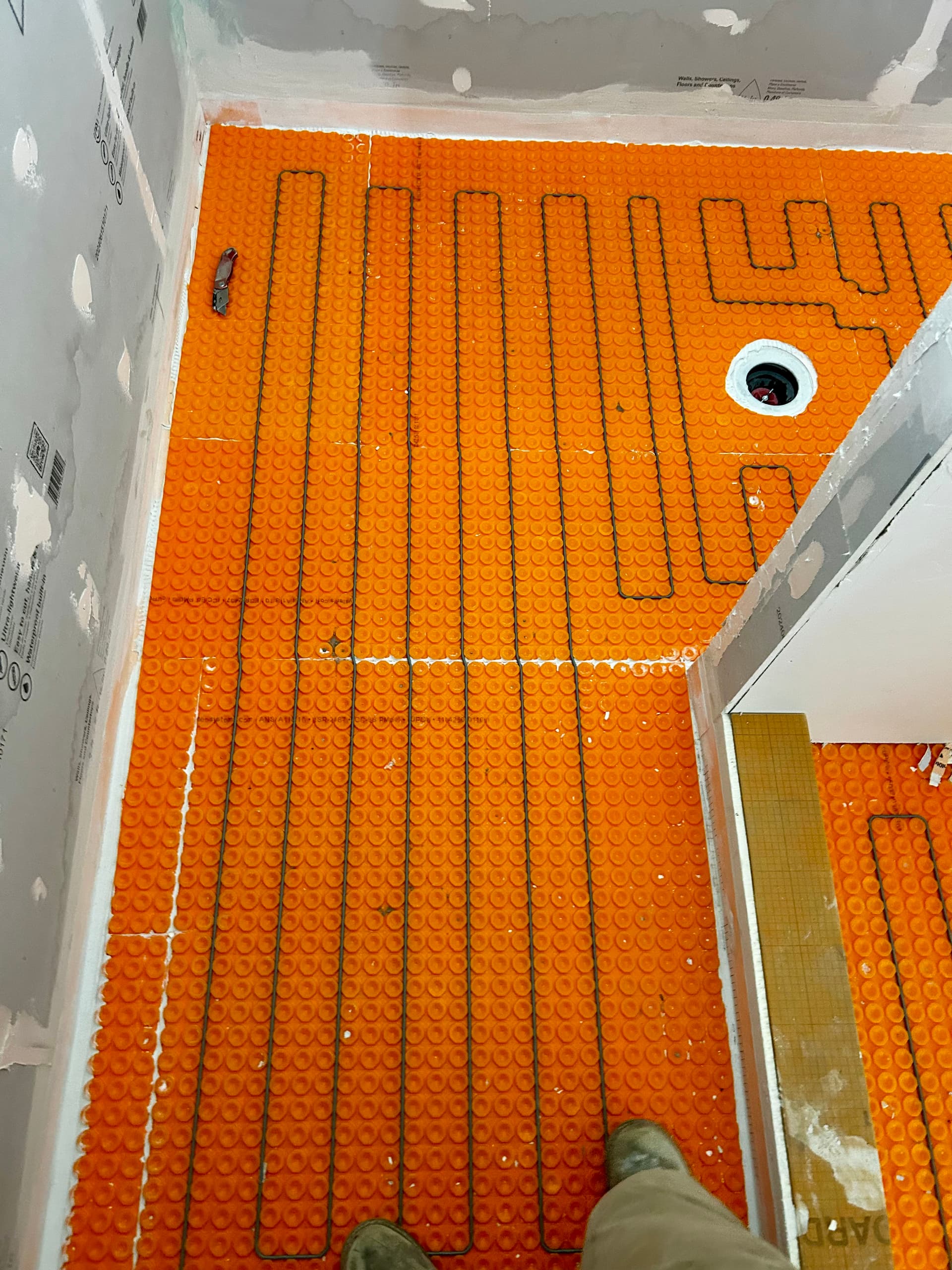 Gallery photos for Master Bath Remodel With Heated Floors and Custom Tile Shower: Image #5