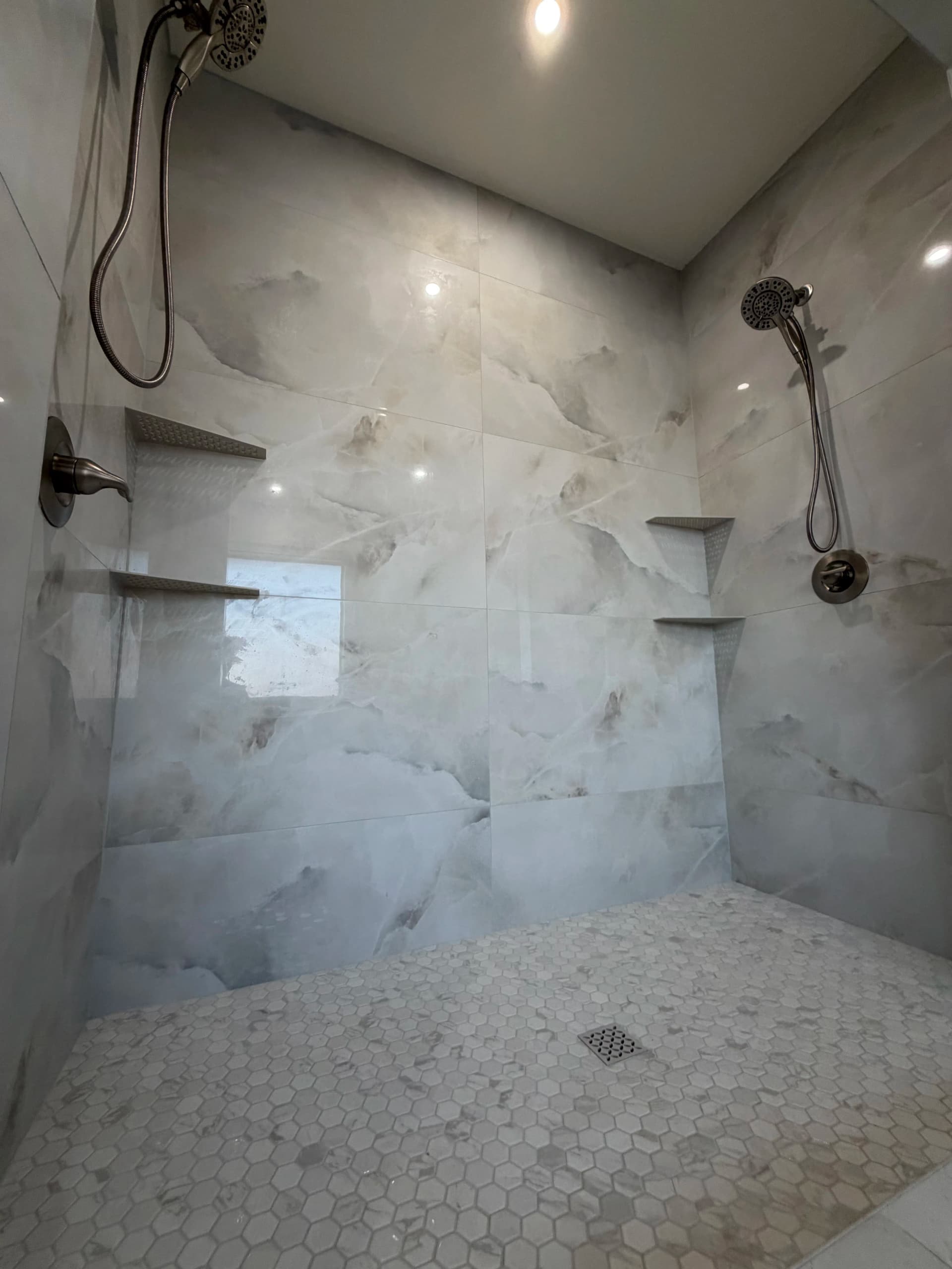 Gallery photos for Large Format Tile Shower That Cleans Up Easy and Looks Great: Image #1